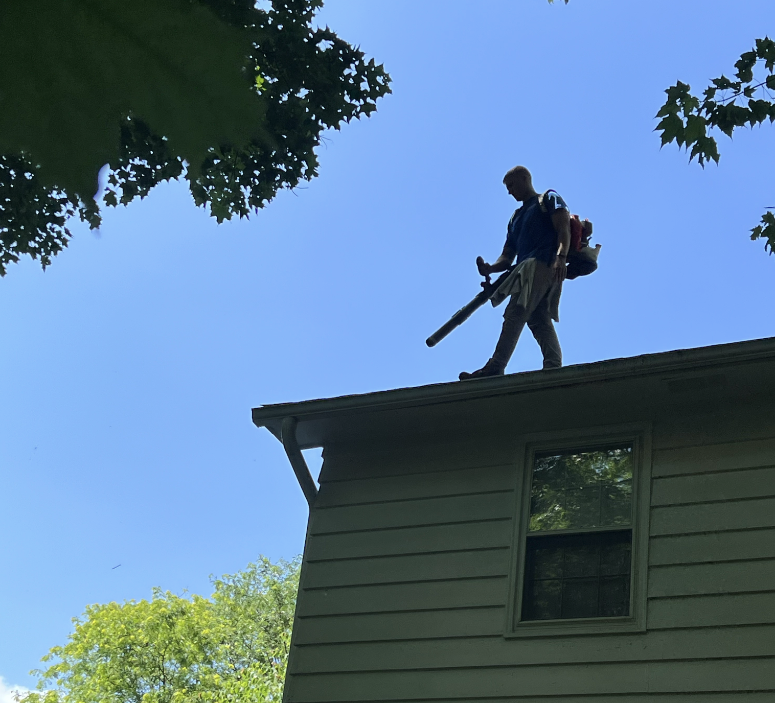 Reliable Window Washers professional gutter cleaning